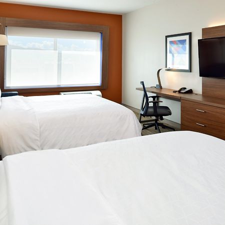 Holiday Inn Express & Suites - Elko By Ihg Экстерьер фото