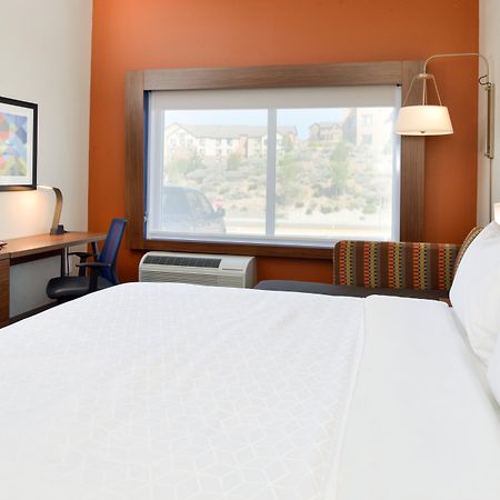 Holiday Inn Express & Suites - Elko By Ihg Экстерьер фото