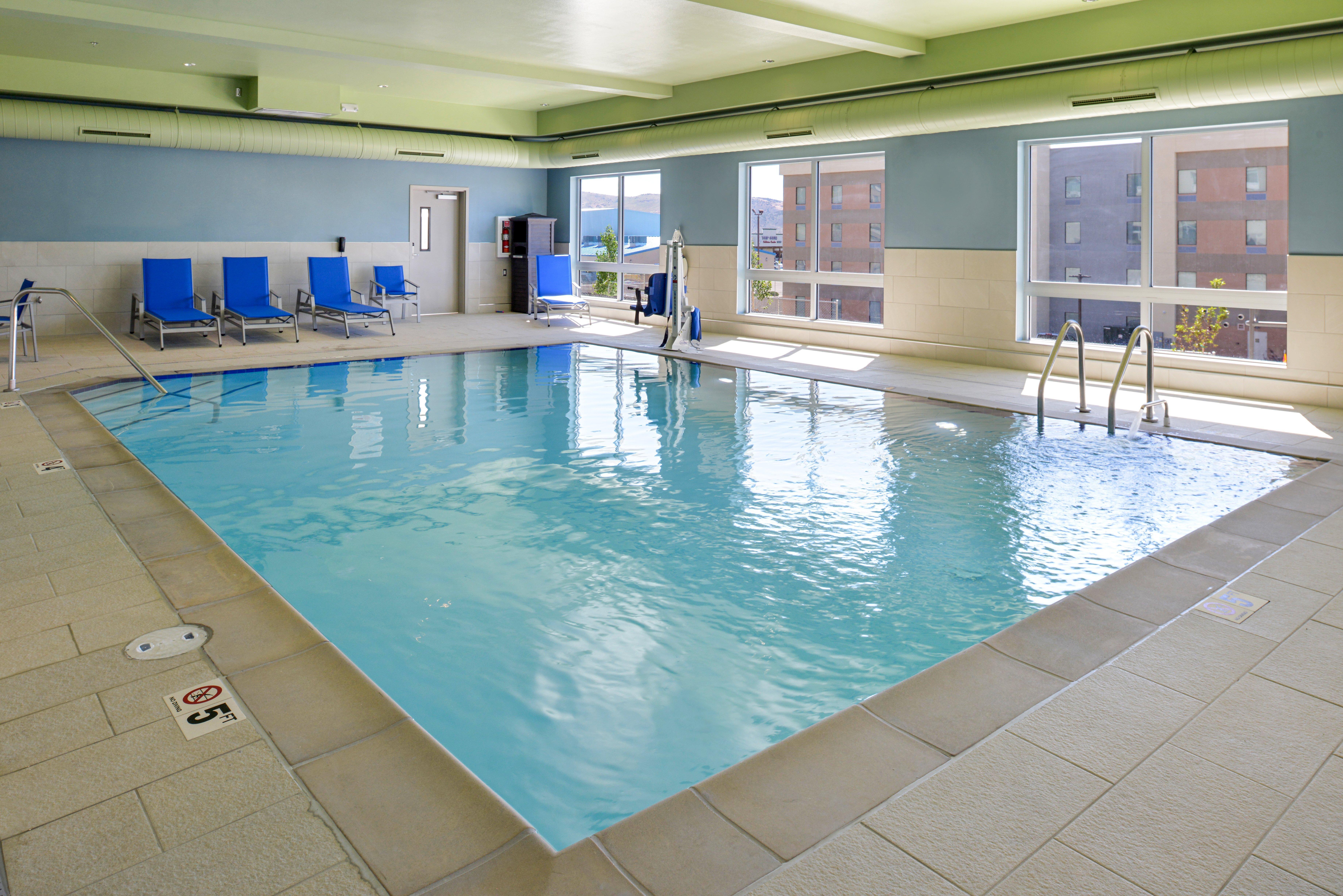 Holiday Inn Express & Suites - Elko By Ihg Экстерьер фото